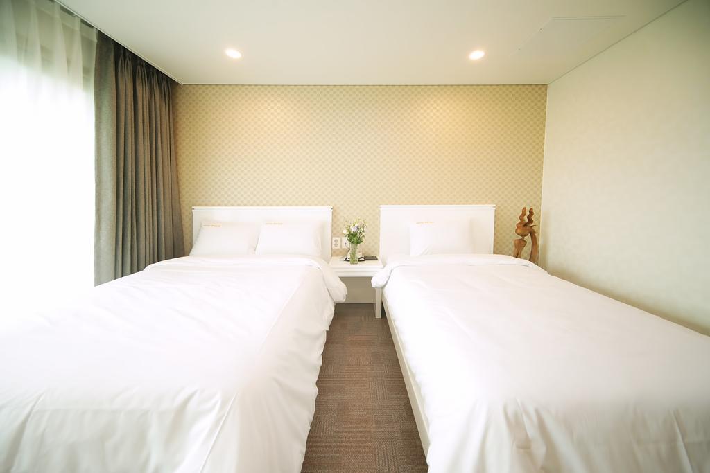 Sea View Hotel Jeju Zimmer foto